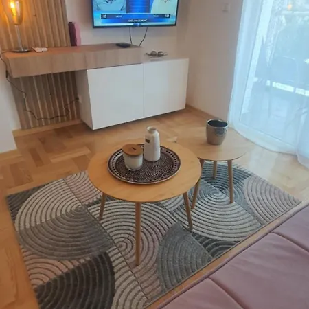 Daire Tadej & Free Parking Vrnjci