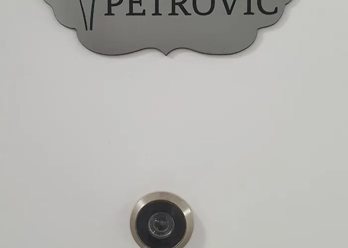 Tadej & Free Parking *